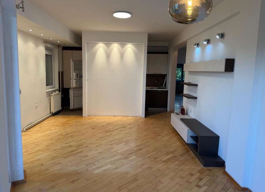APARTAMENT ME PAMJE NGA VODNO - 1