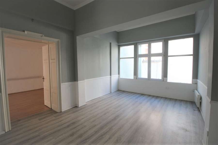 Office space for rent in the square - 1