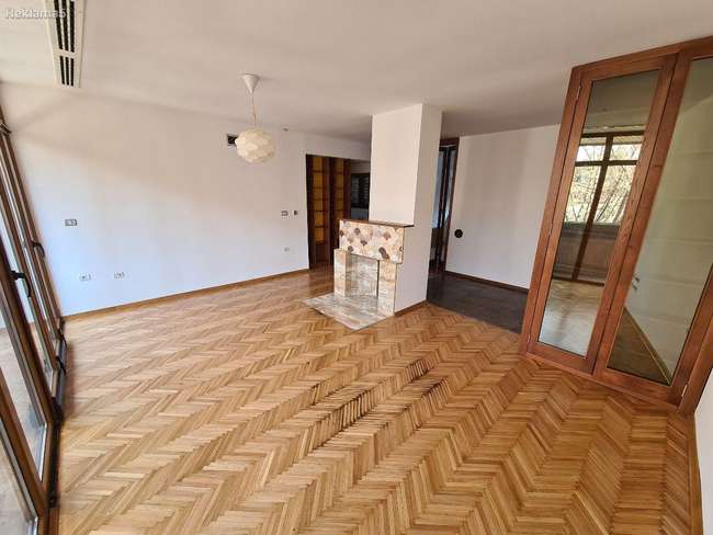 Apartament në Debar Maalo - 2