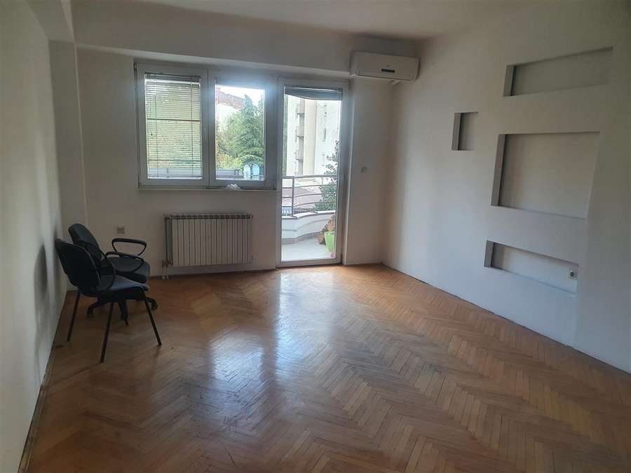 Apartment in Aerodrom - 1