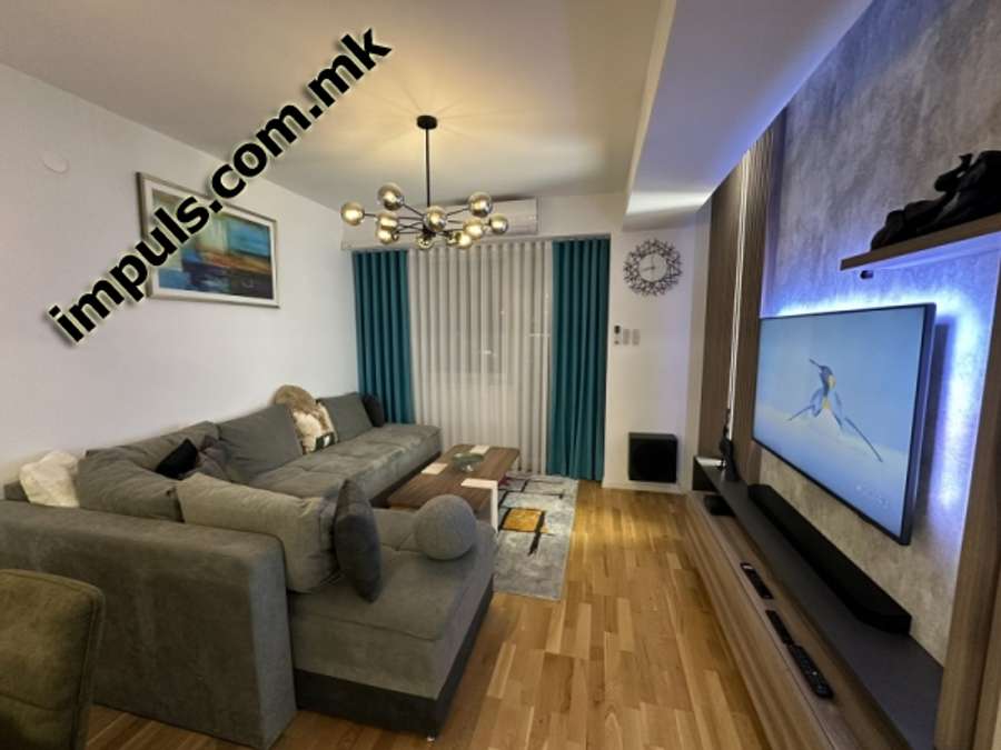 Modern Three-Bedroom Apartment in the Center - 1
