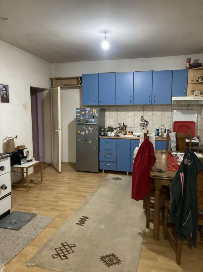 Dy shtëpi në oborrin e njëjtë në Fushën e Shkupit - 3