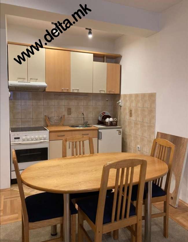Apartament me dy dhoma gjumi për qira në Qendër - 3