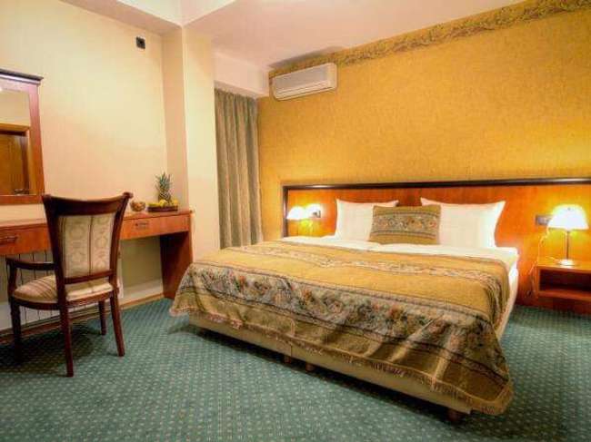 Hotel në një lokacion të shkëlqyer - 3