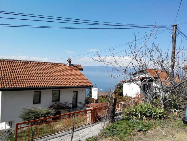 Плац во Свети Наум - 3