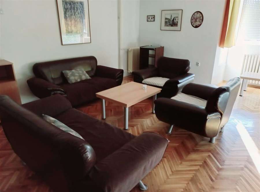 Apartment in Center - 1
