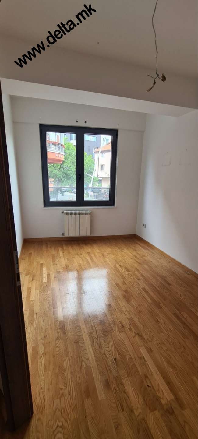 Business Premises Apartment in Center Debar Maalo - 3
