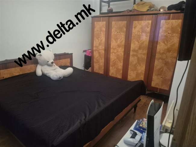 Apartament me tre dhoma gjumi në qendër - 2