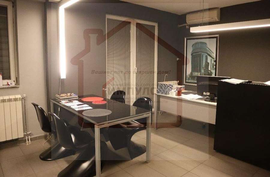 Hapësirë tregtare e mobiluar në qendër, Katolike - 1