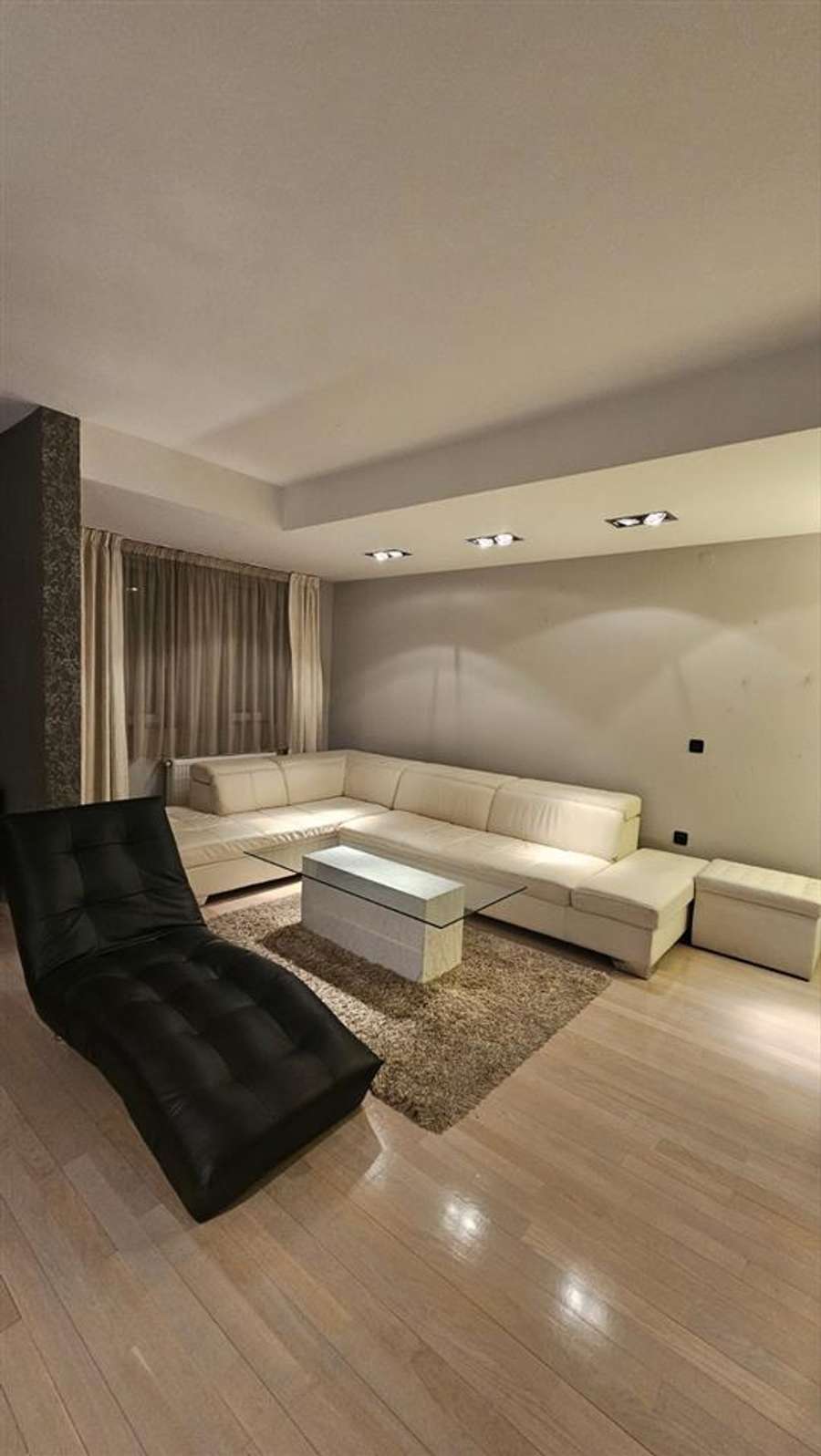 Apartament në Debar Maalo - 1