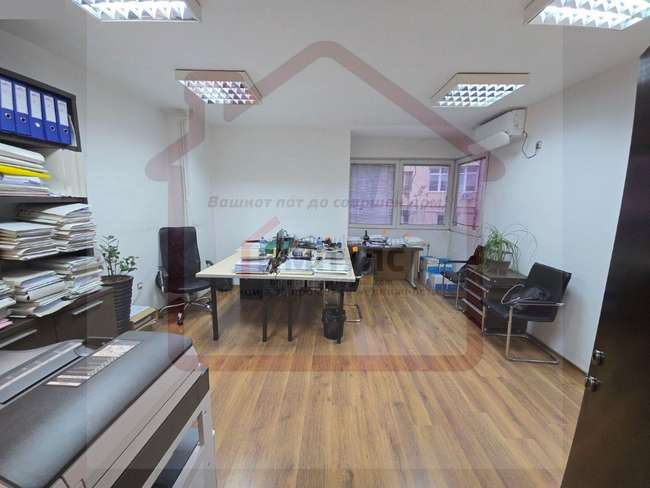Business Space in Strict Center, City Wall - 2