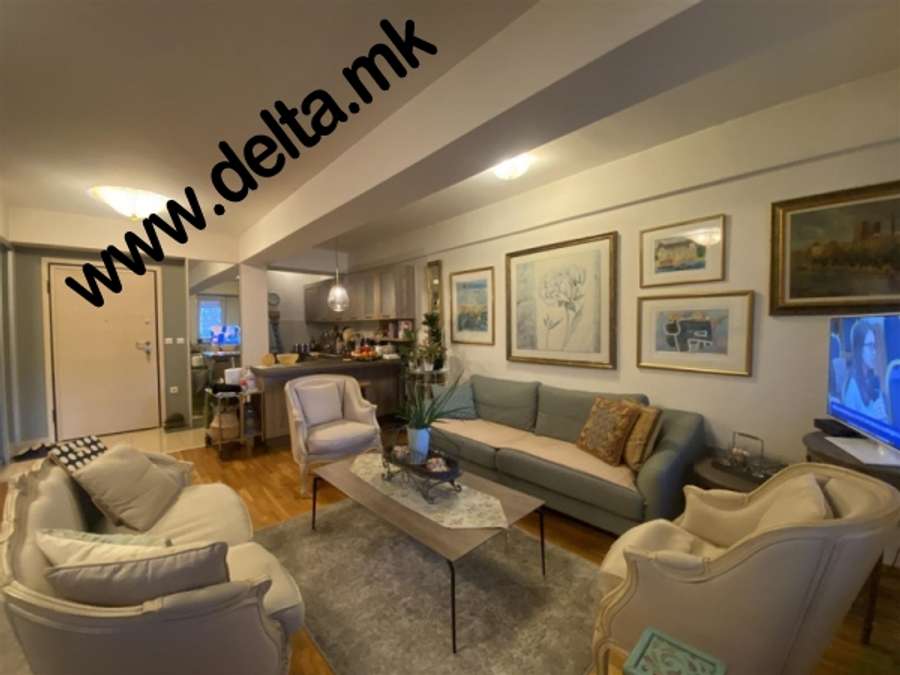 Apartament duplex me 4 dhoma në një ndërtesë të vogël në Debar Maalo - 1