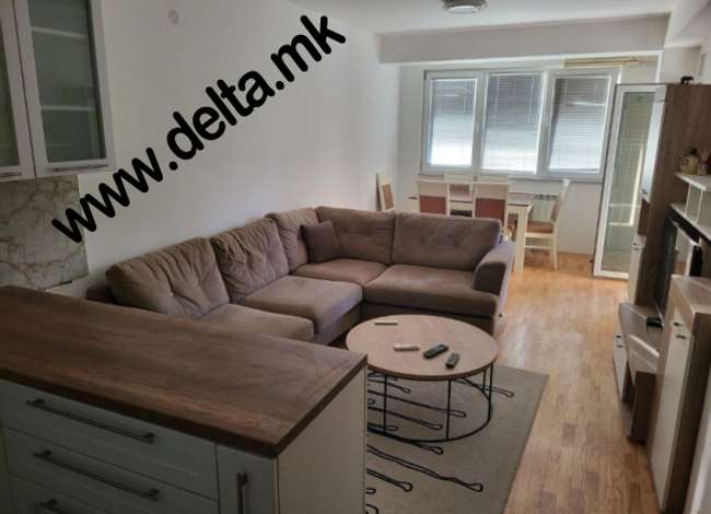 Apartament me dy dhoma gjumi për qira në Qendër image