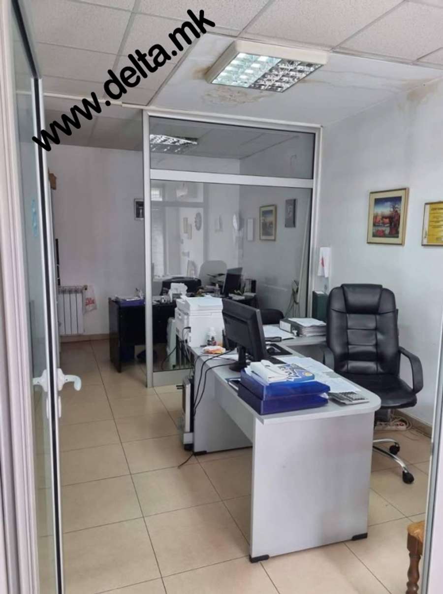 Hapësirë zyre të mobiluar në Qendër - 1