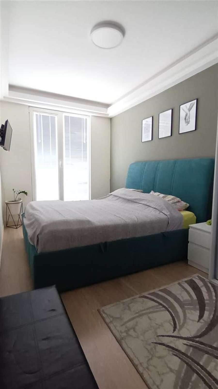 Three-bedroom apartment in Aerodrom Jevahir - 1