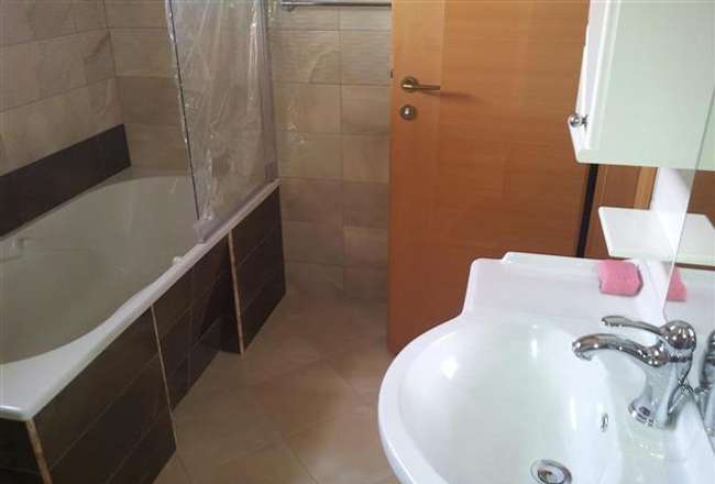 Beautiful house with 550m2 yard - 2