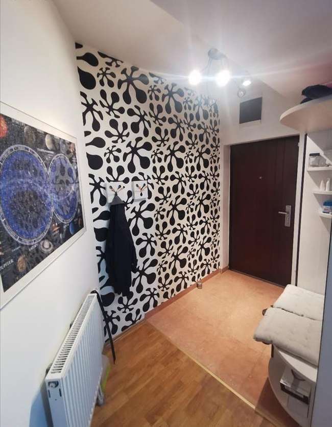 Shitet apartament me dy dhoma gjumi në Qendër pranë Malit të Zi - 3