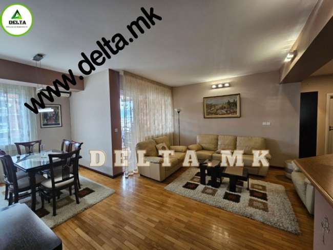 Apartament me tre dhoma gjumi të mobiluar plotësisht në Qendër - 2