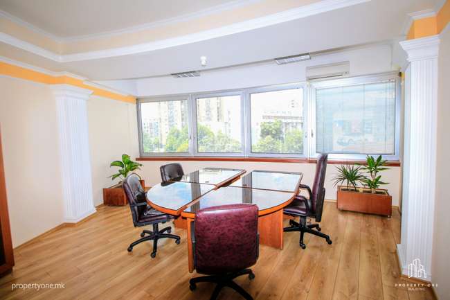 Commercial Space in Excellent Location - 3