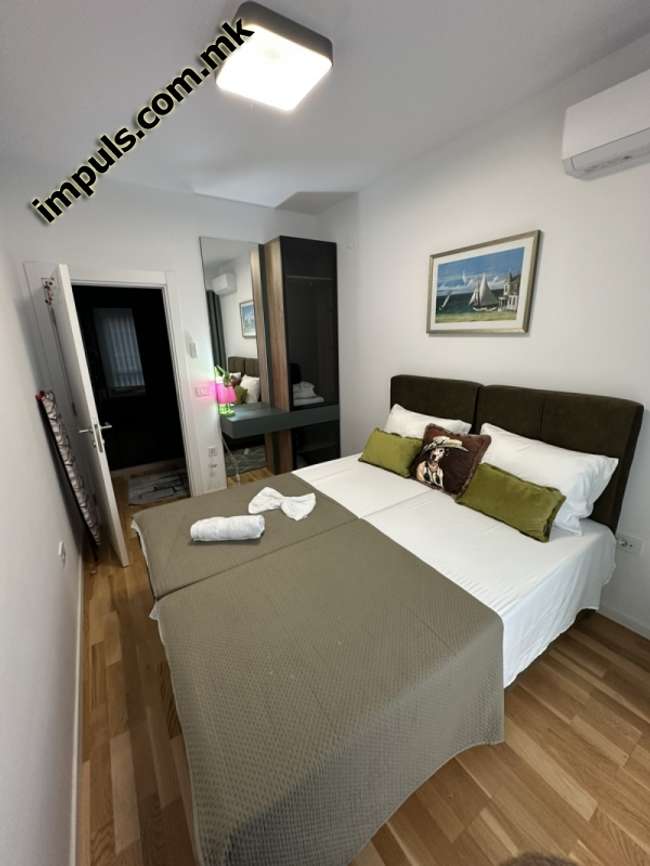 Modern Three-Bedroom Apartment in the Center - 3