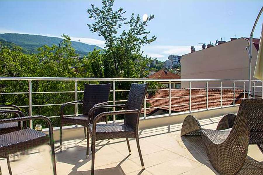 Apartament modern në një lokacion të qetë - 1