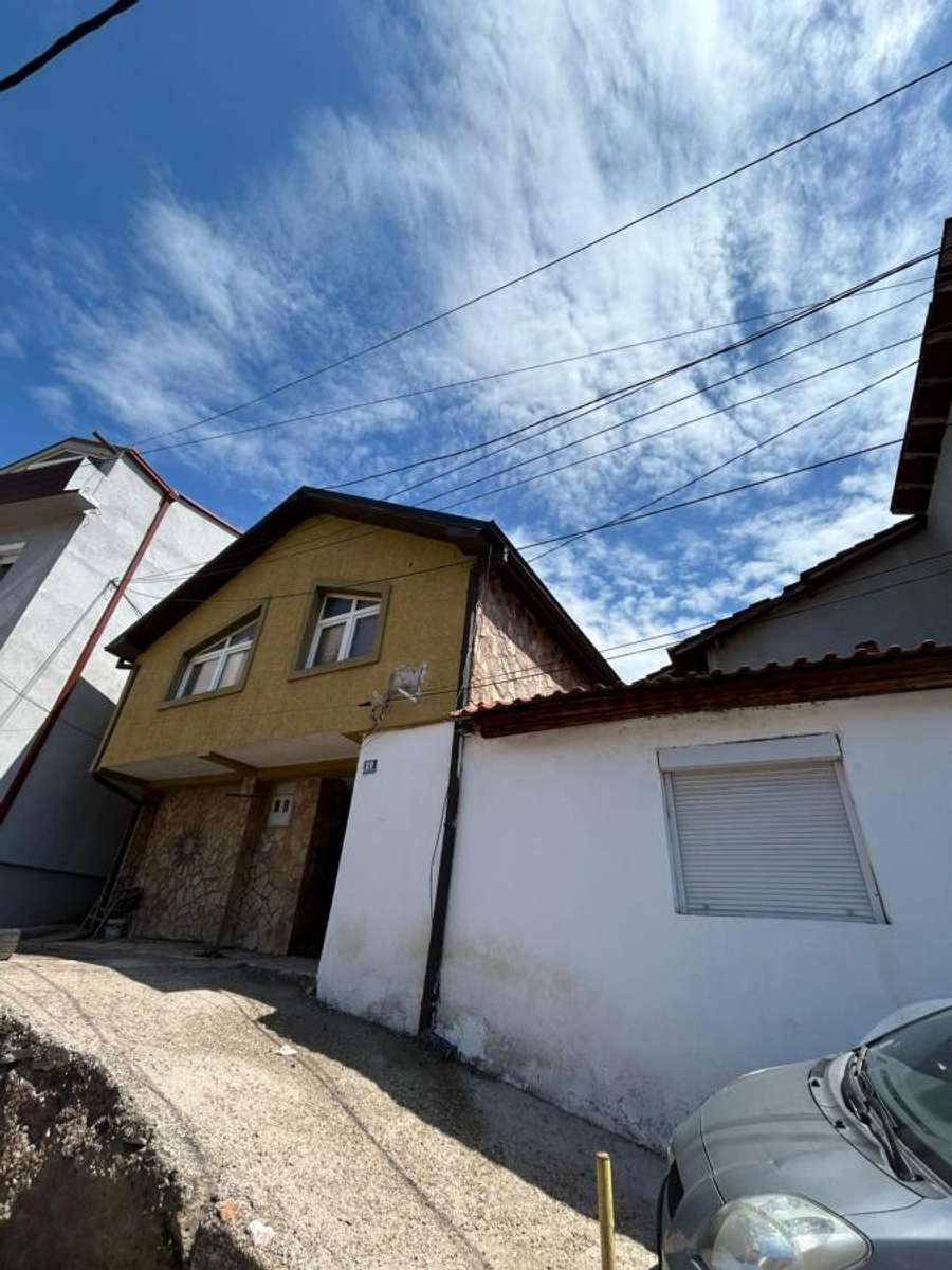 Shtëpi e rinovuar në zemër të Shtipit - 1