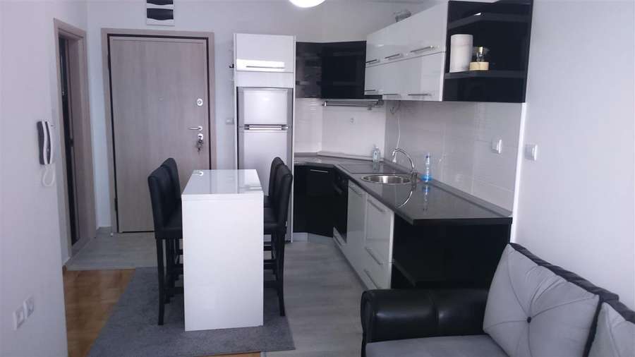 Apartament në Aerodrom - 1