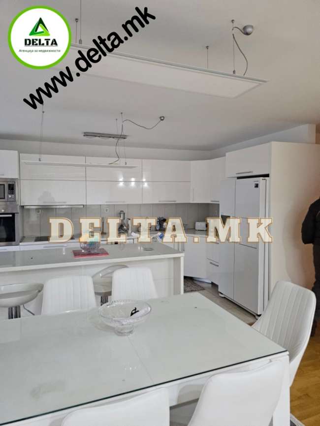 Duplex me katër dhoma në një ndërtesë elitar - 2