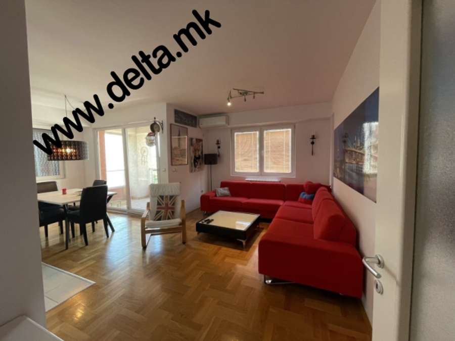 Apartament i ri katër dhomash për qira në Qendër - 1