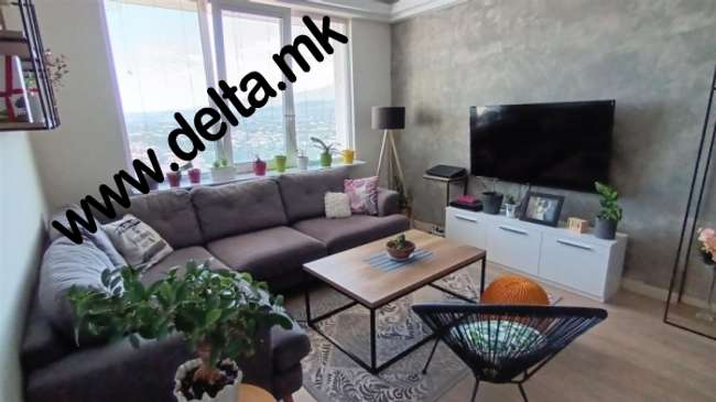 Three-bedroom apartment in Aerodrom Jevahir - 3