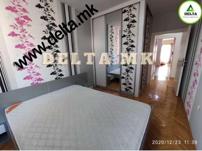 Apartament me tre dhoma gjumi pranë Kishës Katolike - 3
