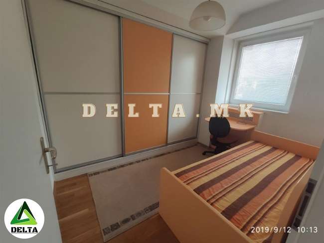 Jepet me qira apartament me tre dhoma gjumi në qendër, Debar Maalo - 3