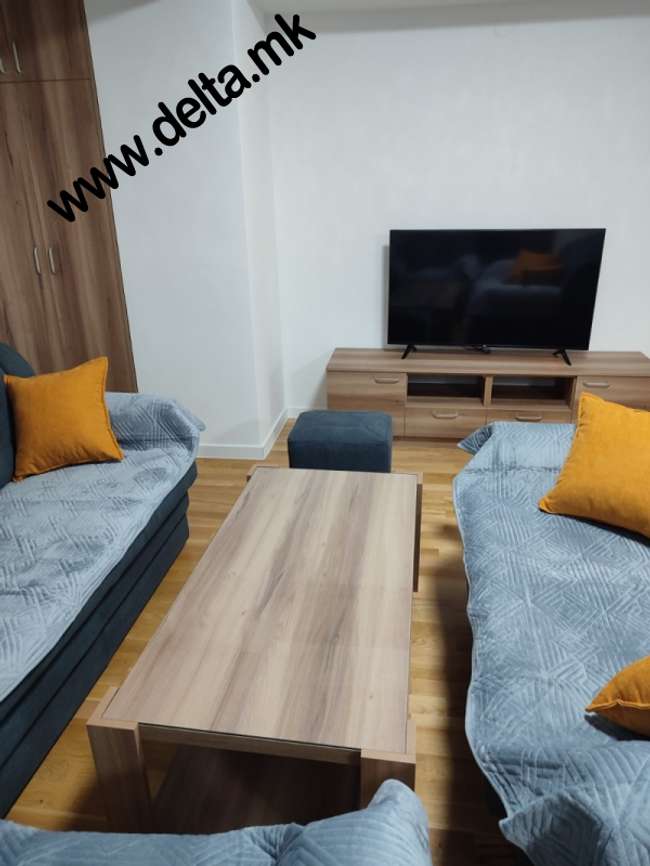 Apartament me tre dhoma në Qendër, në Bulevardin Jugor - 3