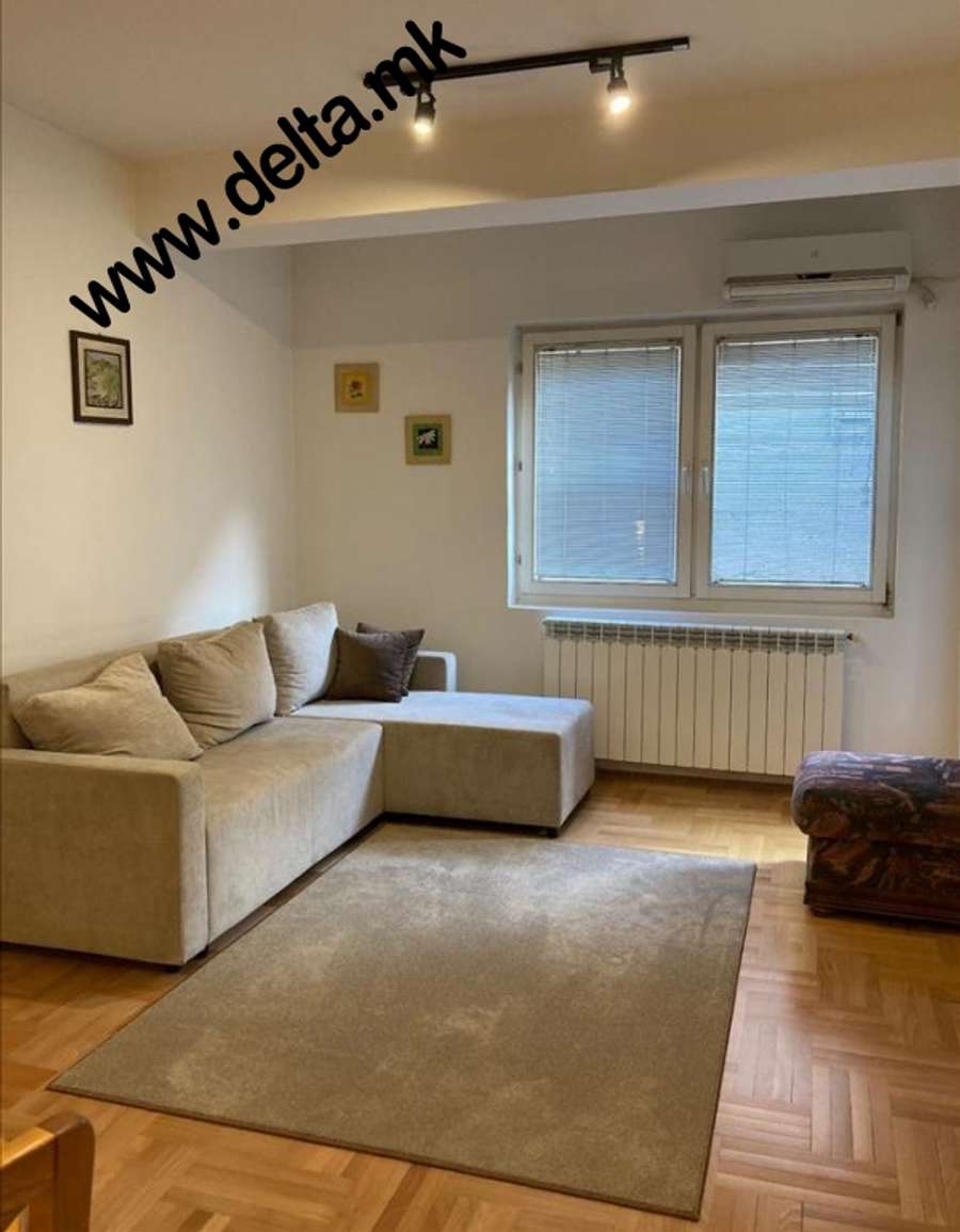 Apartament me dy dhoma gjumi për qira në Qendër - 1
