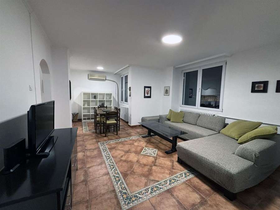Apartament në Qendër - 1