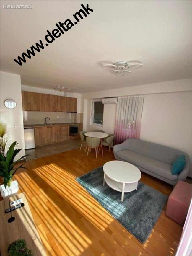 Apartament me dy dhoma gjumi i mobiluar në Qendër - 2