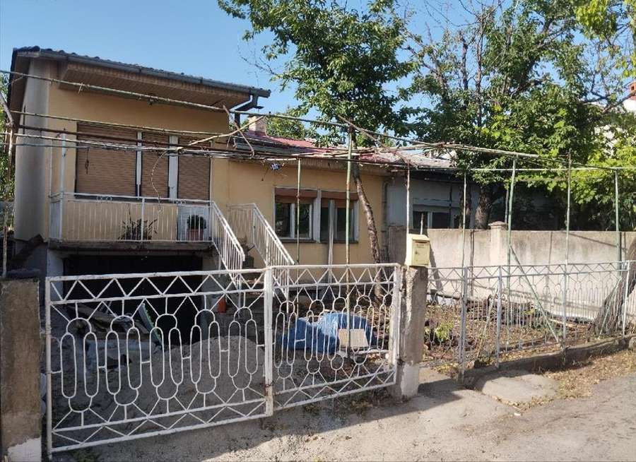House in Butel 1 - 1
