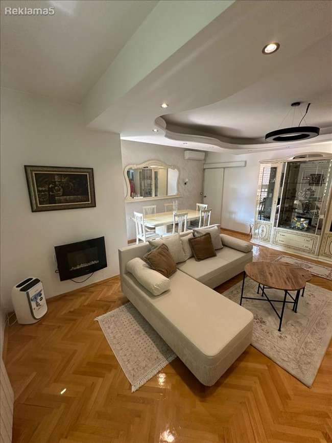 Apartament në Qendër - 2