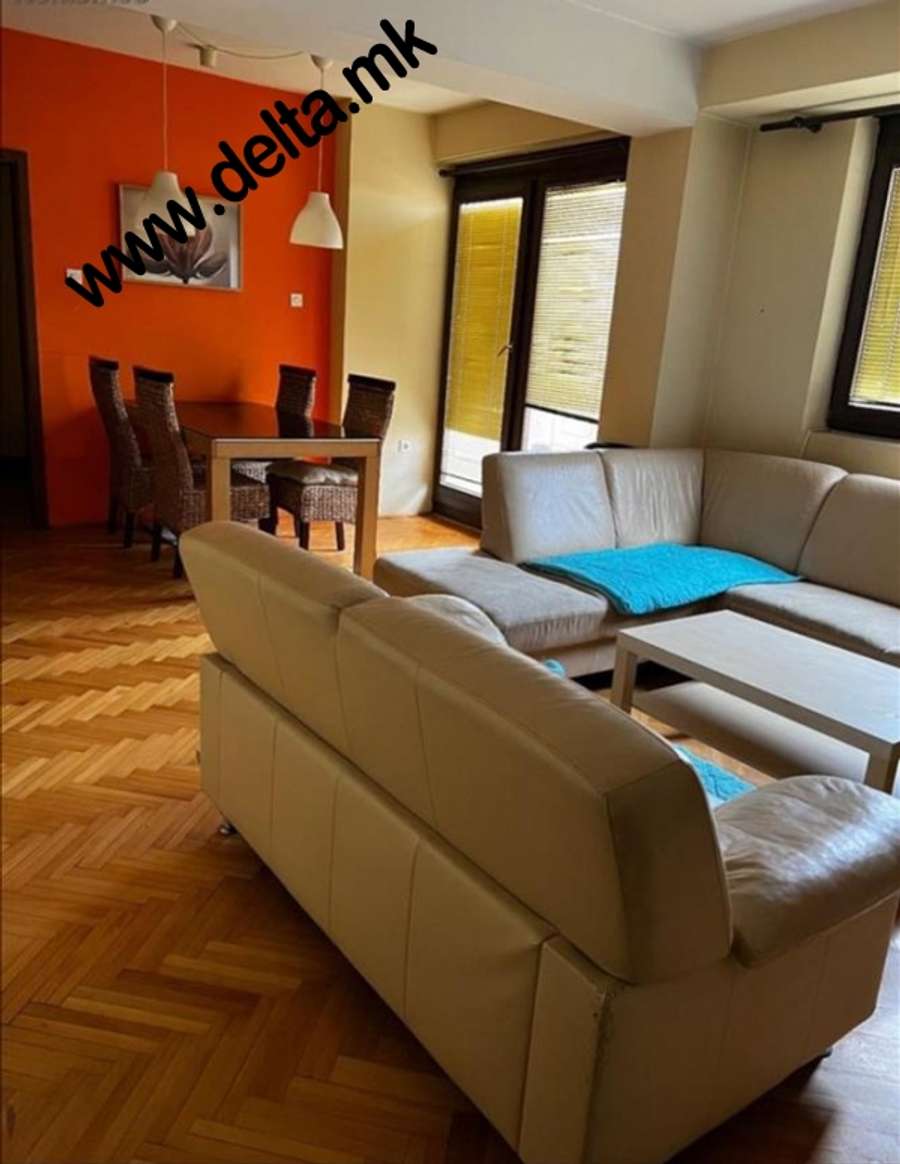 Apartament me tre dhoma gjumi pranë Katedrales - 1