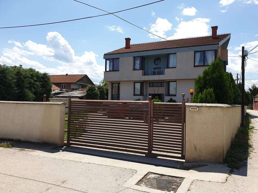 House in Gjorce Petrov - 1