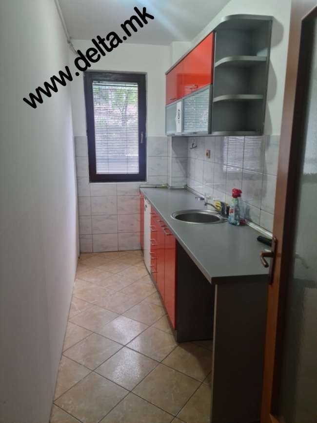 Apartament i zbrazët në Qendër pranë Diamond - 2
