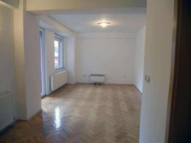 Apartament në Qendër - 2