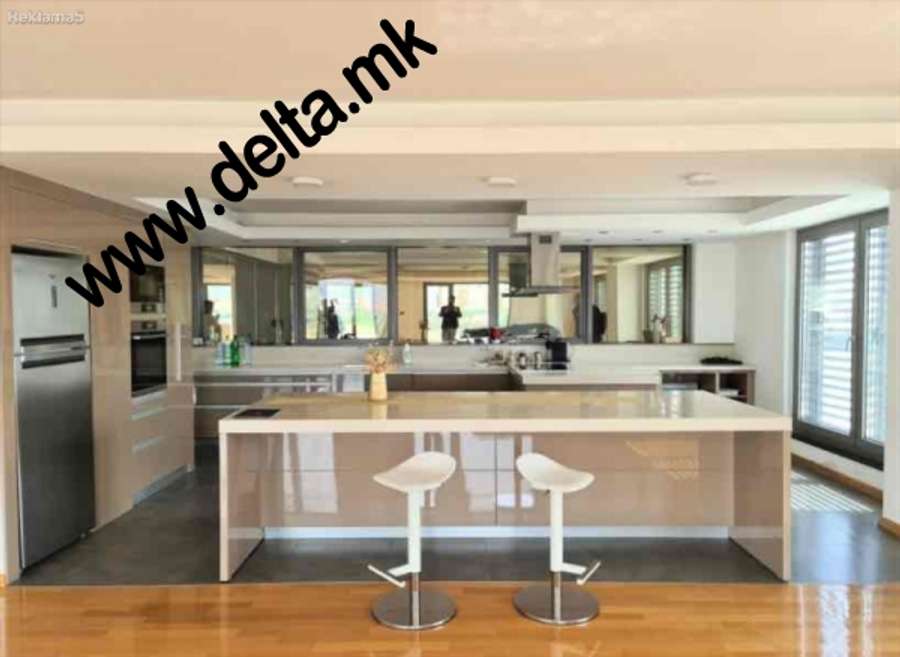 Exclusive penthouse in Aerodrom - 1