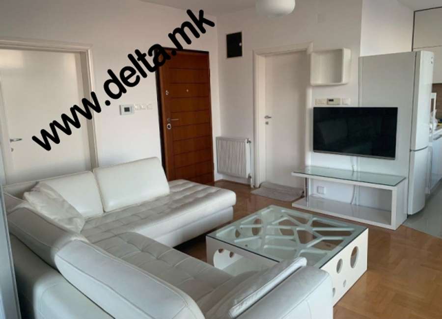 Apartament me dy dhoma në Qendër - 1