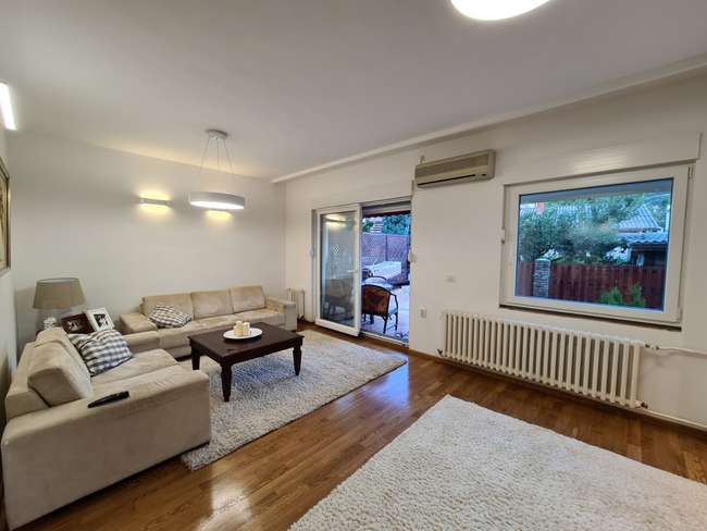 Apartament i mobiluar plot për qira në Taftalidze - 2