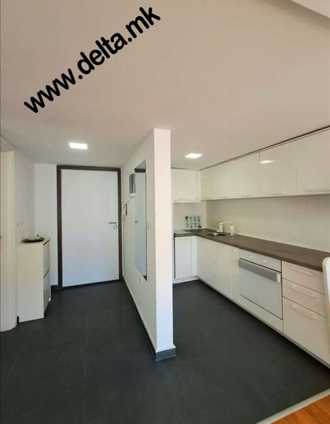 Apartament me tre dhoma gjumi për qira në Qendër - 3