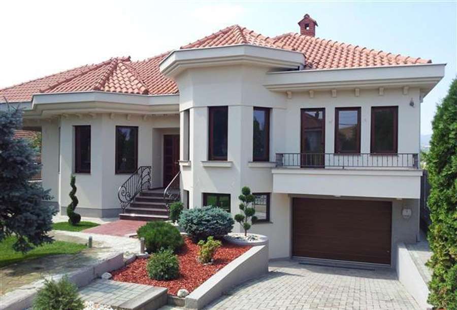 Beautiful house with 550m2 yard - 1