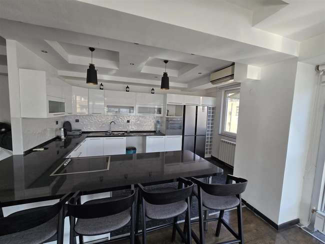 Apartament në Qendër - 3