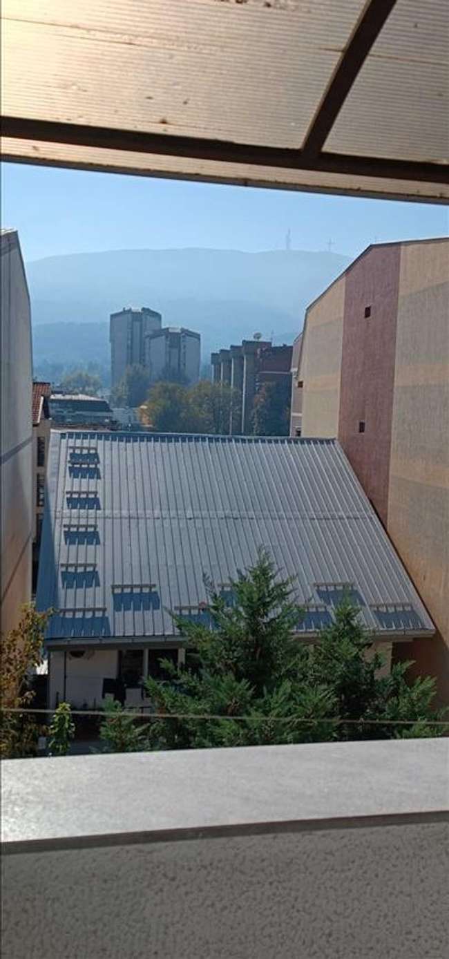 Apartament me tre dhoma gjumi pas Kishës Katolike - 3