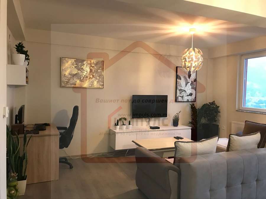 SHITET APARTAMENT ME TRE DHOMA NË NJË KATËR TË QETË DHE TË GJELBËR, SOPISHTE - 1